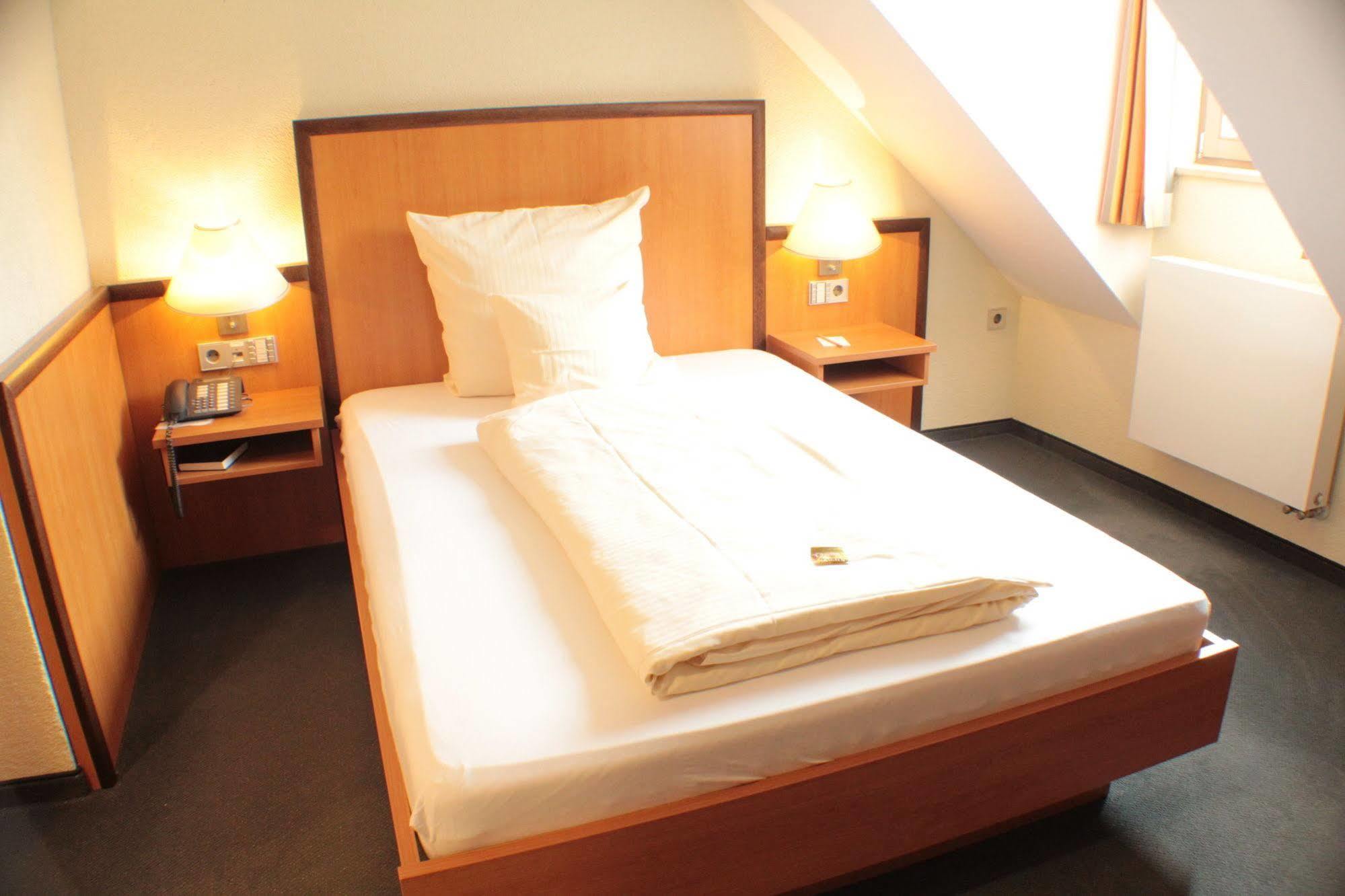 Living & Serviced Apartments By Blauer Wolf Gunzenhausen Exterior photo